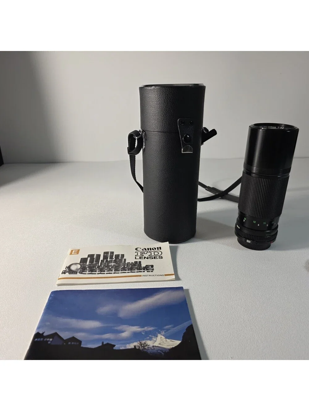 Canon FD 100-200mm f/5.6 Zoom Lens w/ Case Caps Manual Vintage Tested Clean